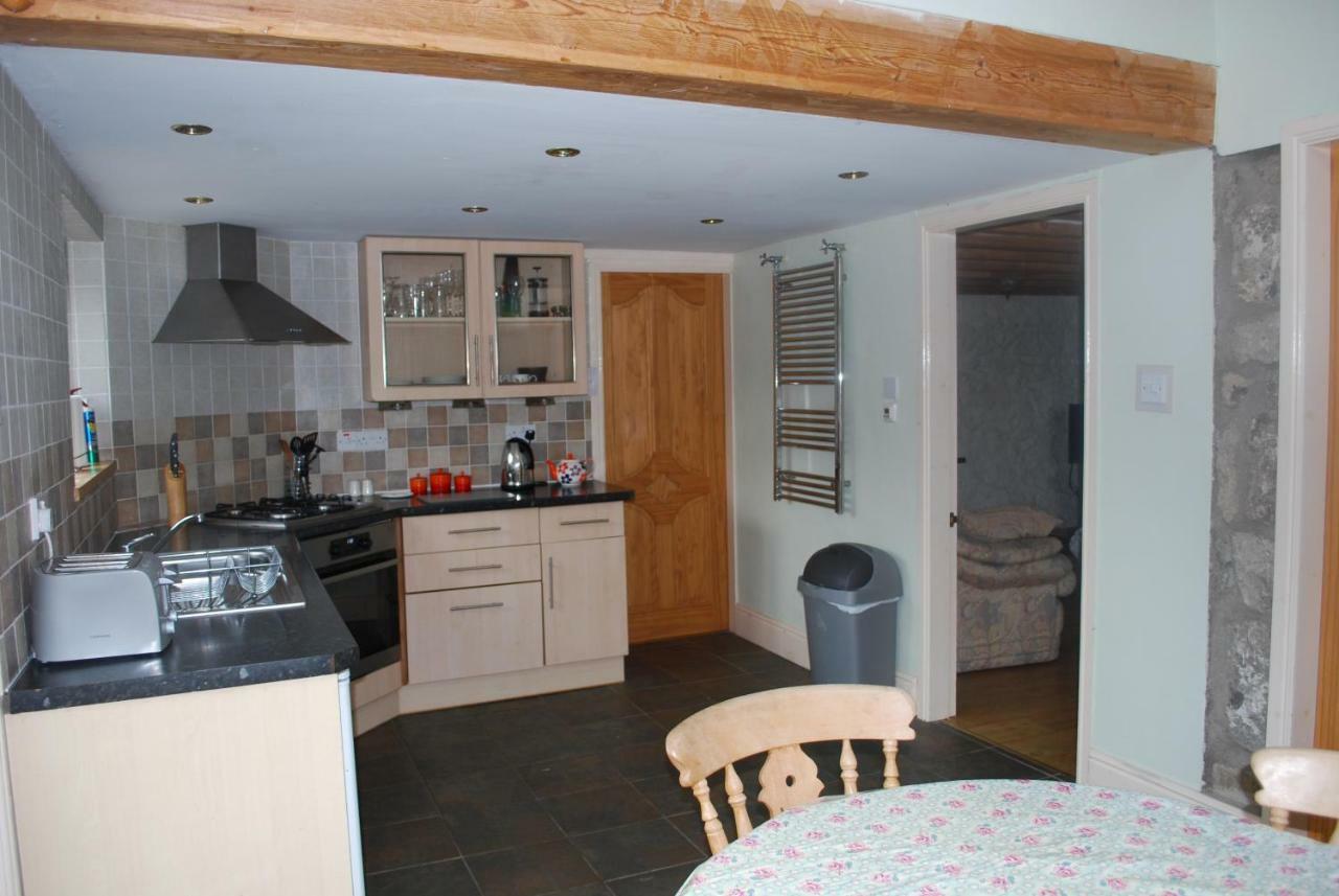 Villa Ty Gylfinir Llandegla Esterno foto
